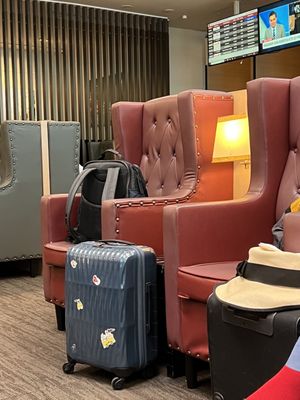 SATS Premier Lounge Terminal 3 by null