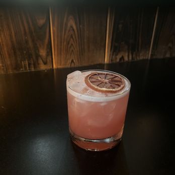 Harriet's Rooftop - Cocktail Bars Near Me - Nashville, Tennessee