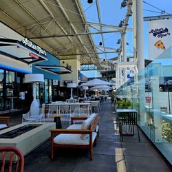 Shake Shack Bay Street - View