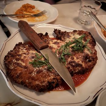 Donna's - chicken parmesan - Italian Near Me - Los Angeles, California Donna's - chicken parmesan - Italian Near Me - Los Angeles, California
