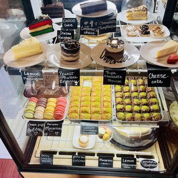 Veskolini Cafe - Desserts Near Me - Dunedin, Florida
