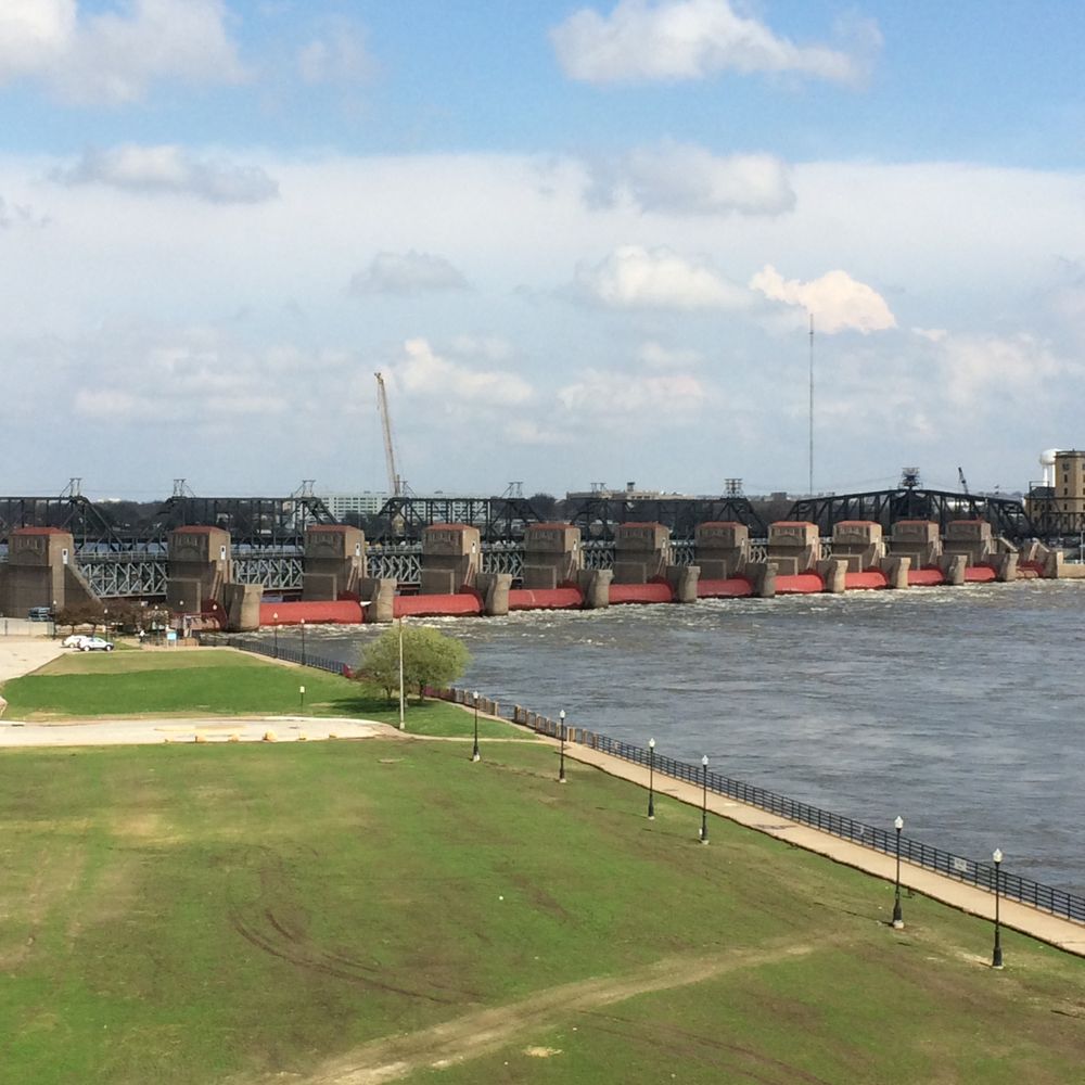 Davenport Skybridge - Landmarks & Historical Buildings Near Me - Davenport, Iowa