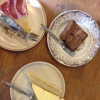Lovecrumbs - Yummy cakes and brownie - Coffee & Tea Near Me - Edinburgh, EDH