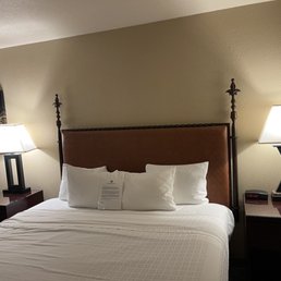 Room 163 at Riverside Inn Room 163 at Riverside Inn