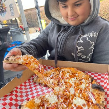 Pizza Lovers Sacramento - Buffalo pizza - Pizza Near Me Pizza Lovers Sacramento - Buffalo pizza - Pizza Near Me