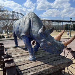 The Blue Rhino - Great riverfront park!