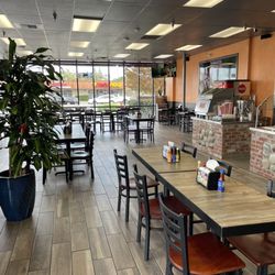 Los Immortales Taqueria - Dining room