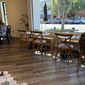Mints & Honey - Inside - Coffee & Tea Near Me - Burlingame, California Mints & Honey - Inside - Coffee & Tea Near Me - Burlingame, California