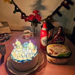 Merritt Bakery - My daughter's birthday cake! So delicious!