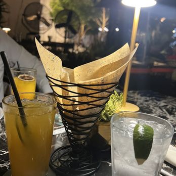 CVI.CHE 105 - Seafood Near Me - Miami, Florida