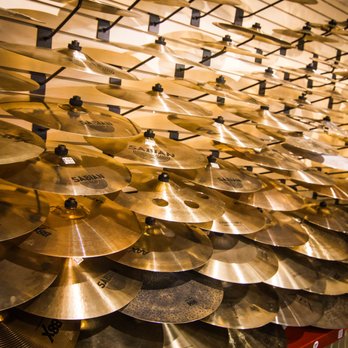 Steve's Music Store - Musical Instruments & Teachers Near Me - Montreal, Quebec