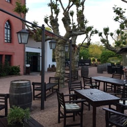 Burg Crass und Restaurant Freyhof