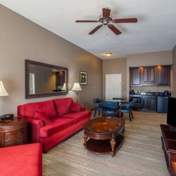 Hampton Inn London-North - Guest room