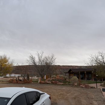 Desert Rose Resort & Cabins - Outside the lodge - Hotels Near Me - Bluff, Utah