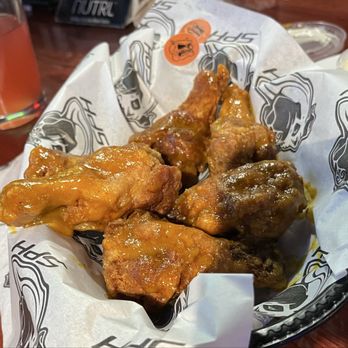 Shakers Public House - Bars Near Me - Worthington, Ohio