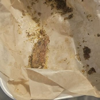 Brooklyn Pie Co. - We ordered the 10 pcs jumbo wings but had 3 very small wings and very very salty with the lemon pepper seasoning the pizza was meh - Pizza Near Me - Corpus Christi, Texas