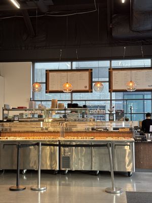 Nohm sushi bar & kaisendon by null