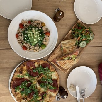 Serafina Back Bay - Avocado and shrimp salad, brasola pizza and the italian panini - Italian Near Me - Boston, Massachusetts Serafina Back Bay - Avocado and shrimp salad, brasola pizza and the italian panini - Italian Near Me - Boston, Massachusetts