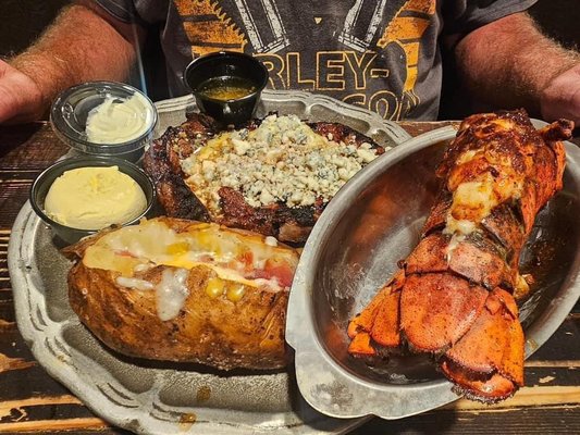 Fox & Hounds by null