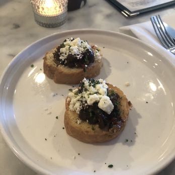 Estelle - An amuse from the chef - Wine Bars Near Me - Saint Paul, Minnesota