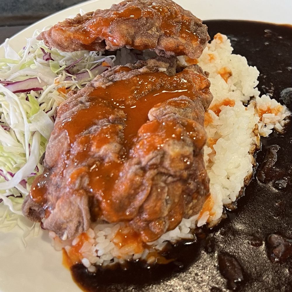 Dela Curo Curry - Spicy fried chicken curry - Sandwiches Near Me - Berkeley, California
