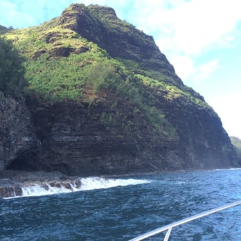 Na Pali Catamaran - Boat Charters Near Me - Hanalei, Hawaii
