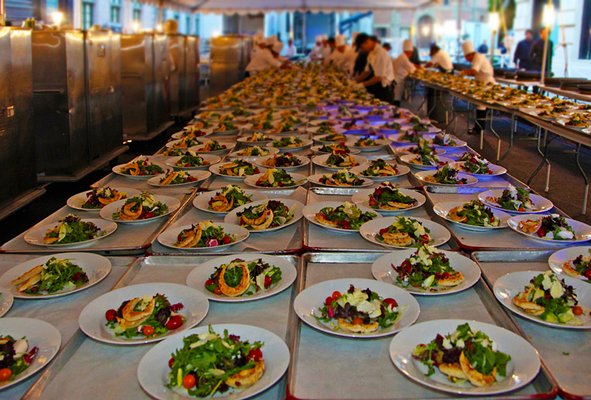 Corporate Catering - At Well Done! Catering, we specialize in delivering top-tier corporate and office catering services in Los Angeles. Whether you're hosting an executive business meeting, corporate gala, or office celebration, our team ensures a seamless and sophisticated dining experience that reflects your company's standards.
Our corporate catering menus are fully customizable to fit your event- no boring office lunches here. Whether you need energizing protein packed breakfasts, gourmet boxed lunches, or a show stopping dinner spread, we cater to every palate with fresh, flavorful, and sustainable options, including vegetarian, vegan, gluten-free, dairy-free and allergen-friendly dishes. Corporate Catering - At Well Done! Catering, we specialize in delivering top-tier corporate and office catering services in Los Angeles. Whether you're hosting an executive business meeting, corporate gala, or office celebration, our team ensures a seamless and sophisticated dining experience that reflects your company's standards.
Our corporate catering menus are fully customizable to fit your event- no boring office lunches here. Whether you need energizing protein packed breakfasts, gourmet boxed lunches, or a show stopping dinner spread, we cater to every palate with fresh, flavorful, and sustainable options, including vegetarian, vegan, gluten-free, dairy-free and allergen-friendly dishes.
