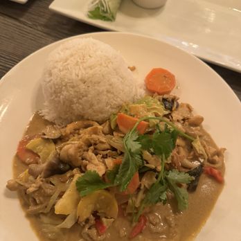 Pho Benny - 71. Sauteed Curry chicken Mixed with Vegetables - Vietnamese Near Me - Lafayette, California
