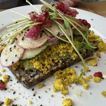 Kupfert & Kim - Avocado Toast - Vegetarian Near Me - Toronto, Ontario Kupfert & Kim - Avocado Toast - Vegetarian Near Me - Toronto, Ontario