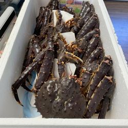 Evelyn J’s Fish Market