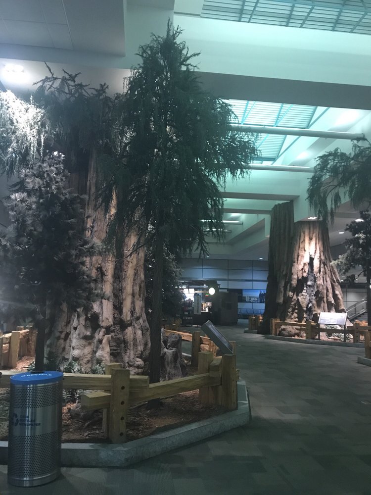 FRESNO AIR TERMINAL Updated September 2024 14 Reviews 5175 E