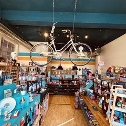 Recreation Gifts + Supply - Interior.
