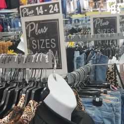 Rainbow Shops - Plus size clothing for a great price