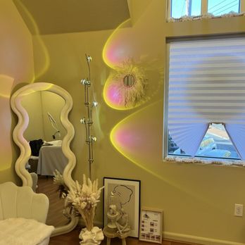 Twinkle Lash - Beautiful shop - Eyelash Service Near Me - San Leandro, California