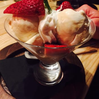Barley Mac - Homemade Bourbon Ice Cream - delicious! - Bars Near Me - Arlington, Virginia