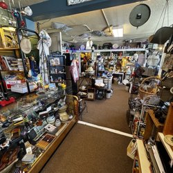 SuzAnna's Antiques