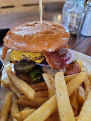 The Midnight Shift Restaurant & Bar by null