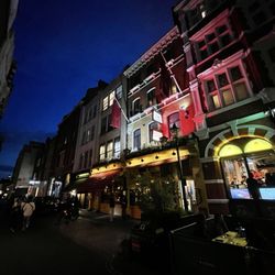 Rules - Outside of restaurant
