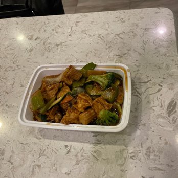 Sozeal Asian Cuisine - a bowl of stir fried chicken and broccoli - Chinese Near Me - Gilbert, Arizona Sozeal Asian Cuisine - a bowl of stir fried chicken and broccoli - Chinese Near Me - Gilbert, Arizona