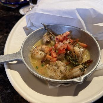 Bahama Breeze - Bars Near Me - Orlando, Florida