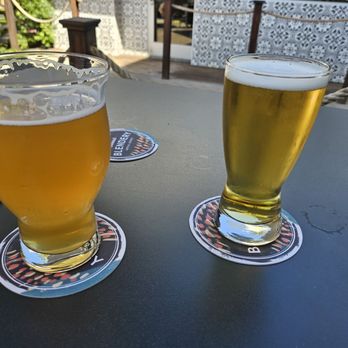 Beachwood Brewing 2nd & PCH - HEF (left) and LB IPA (Right) - Breweries Near Me - Long Beach, California Beachwood Brewing 2nd & PCH - HEF (left) and LB IPA (Right) - Breweries Near Me - Long Beach, California