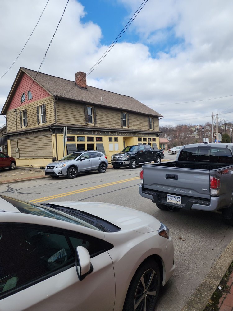 Social spots from Pier 19