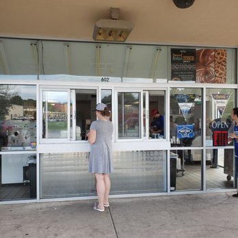 Sheridan's Frozen Custard - Ordering window - Ice Cream & Frozen Yogurt Near Me - Liberty, Missouri Sheridan's Frozen Custard - Ordering window - Ice Cream & Frozen Yogurt Near Me - Liberty, Missouri