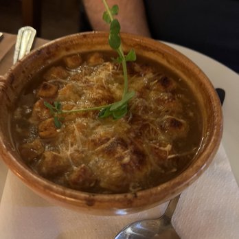 Cave du Roy - French onion soup - Venues & Event Spaces Near Me - Brussels, BRU Cave du Roy - French onion soup - Venues & Event Spaces Near Me - Brussels, BRU