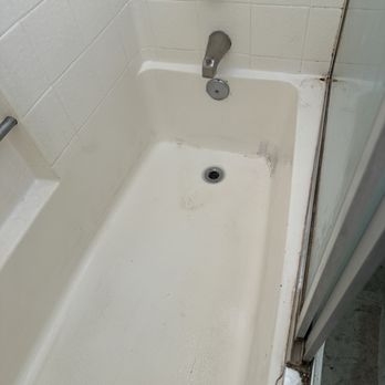 RBC Reglazing - Before of the second shower, gross - Refinishing Services Near Me RBC Reglazing - Before of the second shower, gross - Refinishing Services Near Me