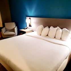 Comfort Inn & Suites Santee I-95 - King suite (room 112)