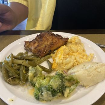 Kelsey's - Baked chicken, string beans, cheddar broccoli, Mac and mashed potatoes - Soul Food Near Me - Atlantic City, New Jersey Kelsey's - Baked chicken, string beans, cheddar broccoli, Mac and mashed potatoes - Soul Food Near Me - Atlantic City, New Jersey