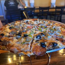MoonRidge Brewing Company - Moon Ridge specialty pizza