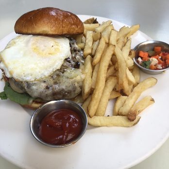 Beatrix - Streeterville - Prime Burger - New American Near Me - Chicago, Illinois