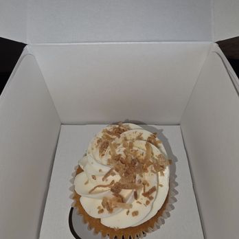 Little Sister Cake Shop - Custom Cakes Near Me - Houston, Texas